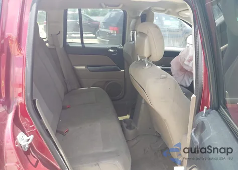 2015 Jeep Compass Sport z USA, uszkodzony, nr VIN 1C4NJCBA6FD379923